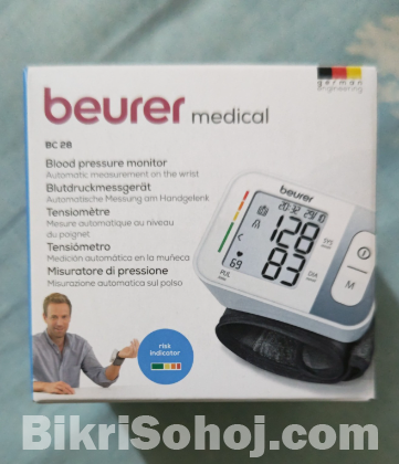 Digital blood pressure machine